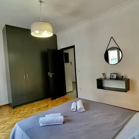 Apartment Stylish Spacious Apt At The Centre Of Monastiraki