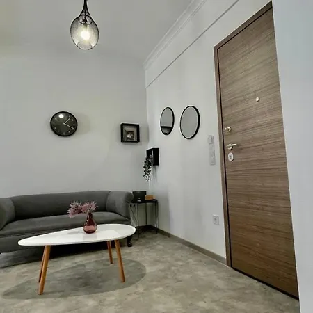 Stylish Spacious Apt At The Centre Of Monastiraki