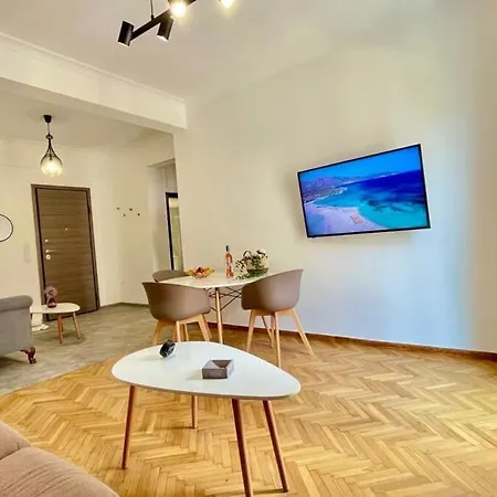 Stylish Spacious Apt At The Centre Of Monastiraki Athens