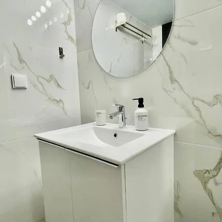 Stylish Spacious Apt At The Centre Of Monastiraki Apartment